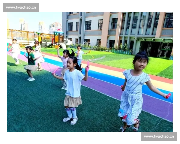 欢乐幼儿园跳绳比赛激发孩子自信与团队精神风采展示精彩瞬间绽放