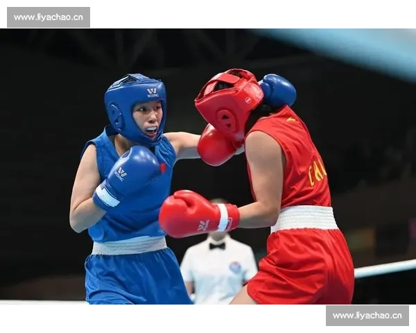 拳击赛事激战正酣跨越极限挑战勇者争锋谁将登上巅峰之路